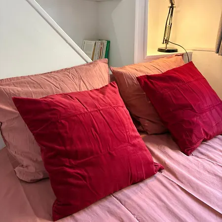 Apartment Sous Les Toits Paris